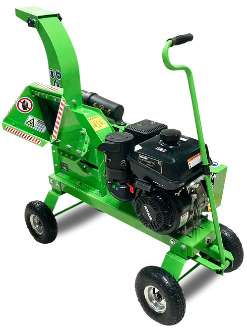 Yardbeast 2510 Wood Chipper powered by a Kohler CH395 engine